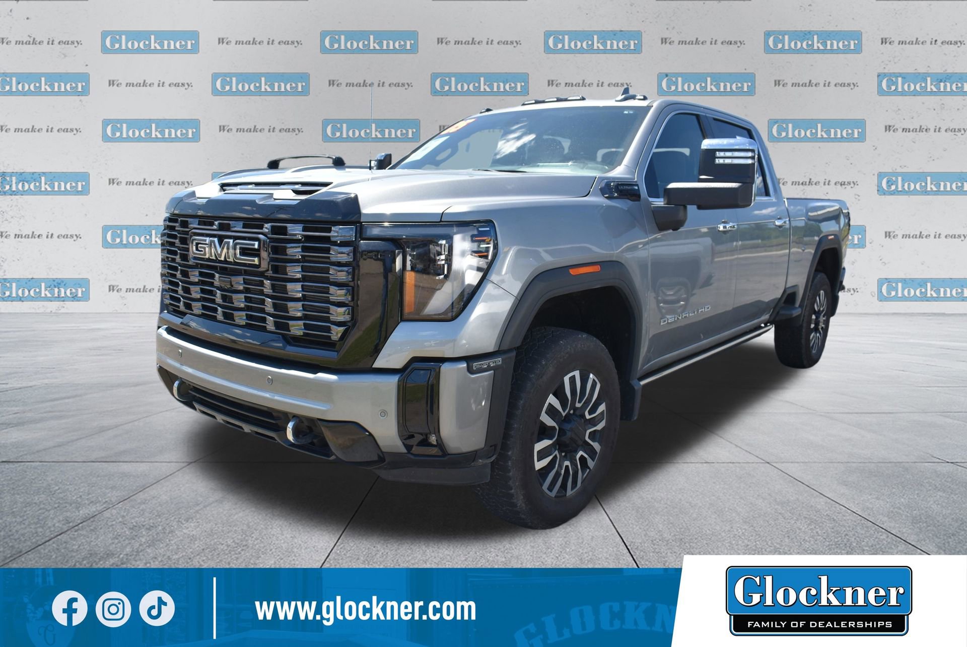 2025 GMC Sierra 4WD Crew Cab Long Box Denali Ultimate's photo