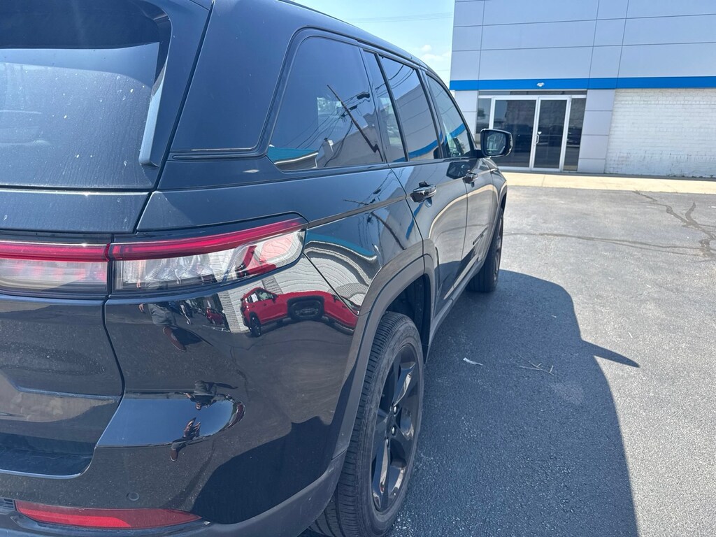 Used 2024 Jeep Grand Cherokee Altitude X SUV