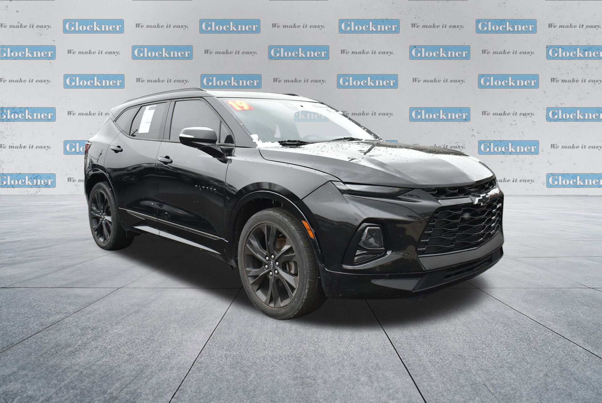 2019 Chevrolet Blazer RS photo 2