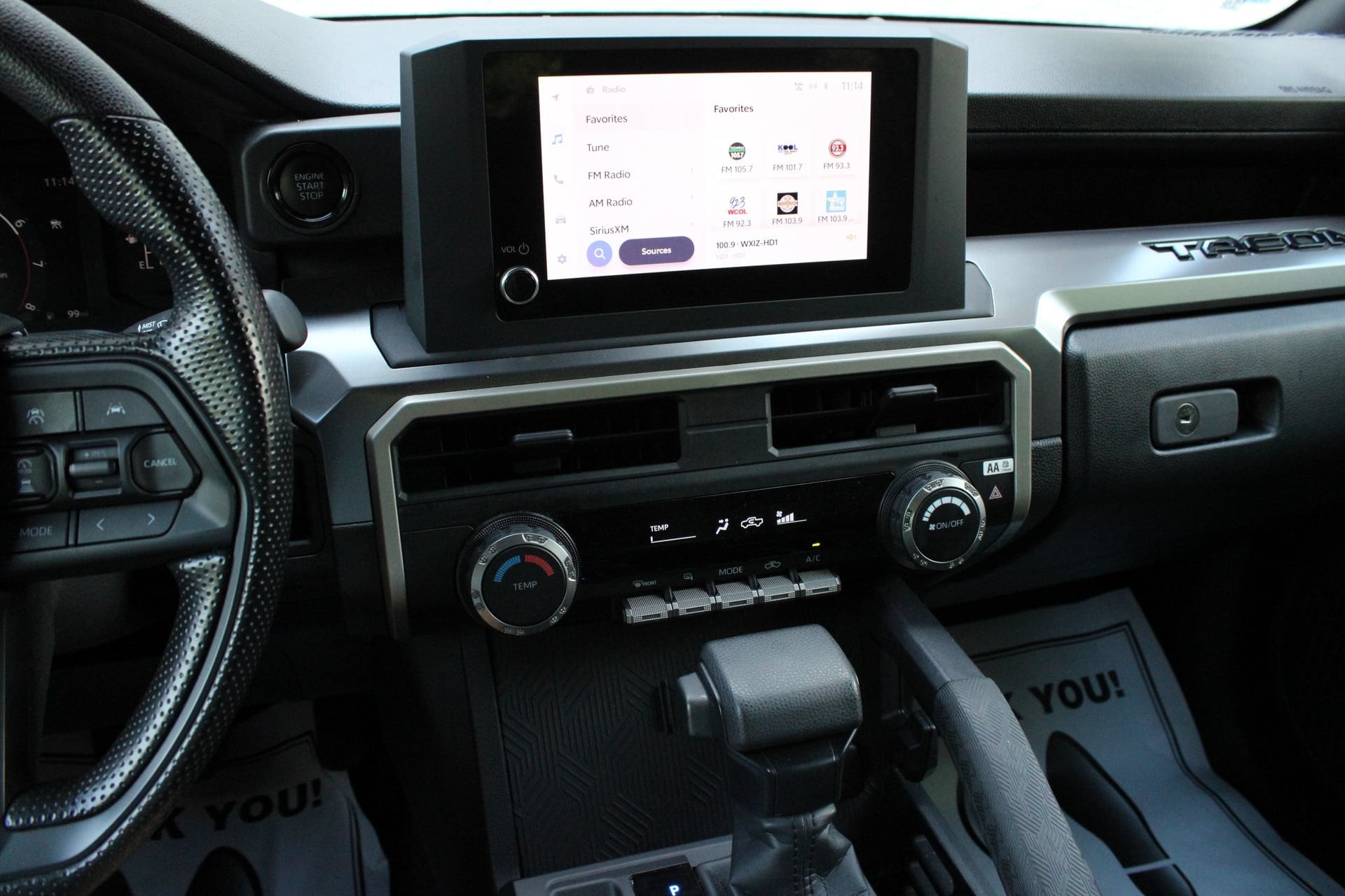 2025 Toyota Tacoma SR5 - Photo 34