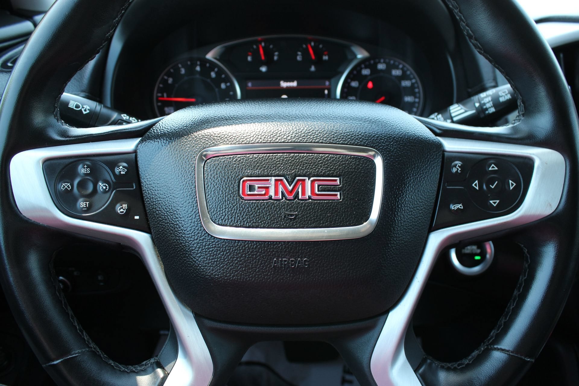 2024 GMC Terrain SLT - Photo 31