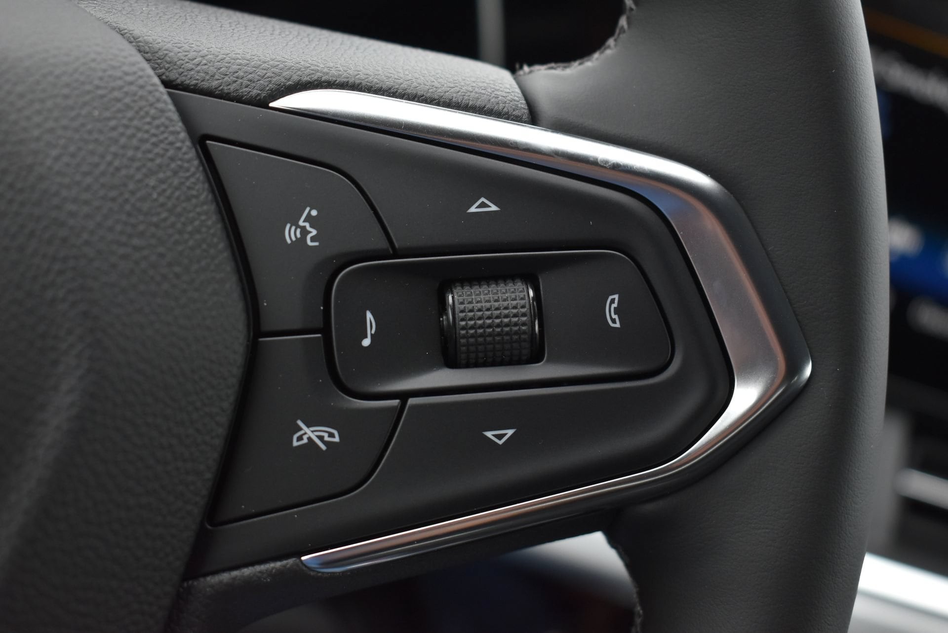 2026 Chevrolet Trax LT - Photo 21