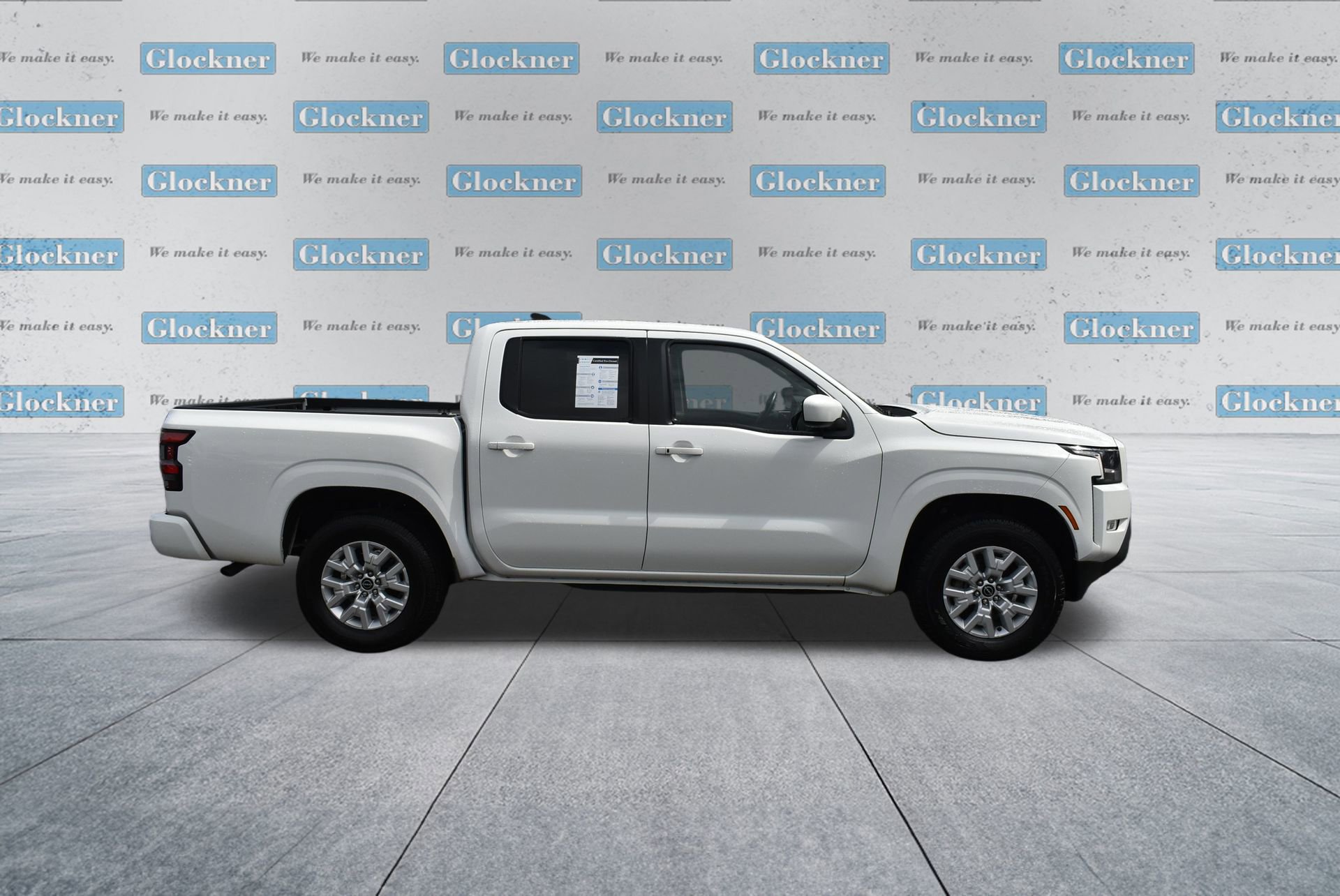 2024 Nissan Frontier SV photo 2