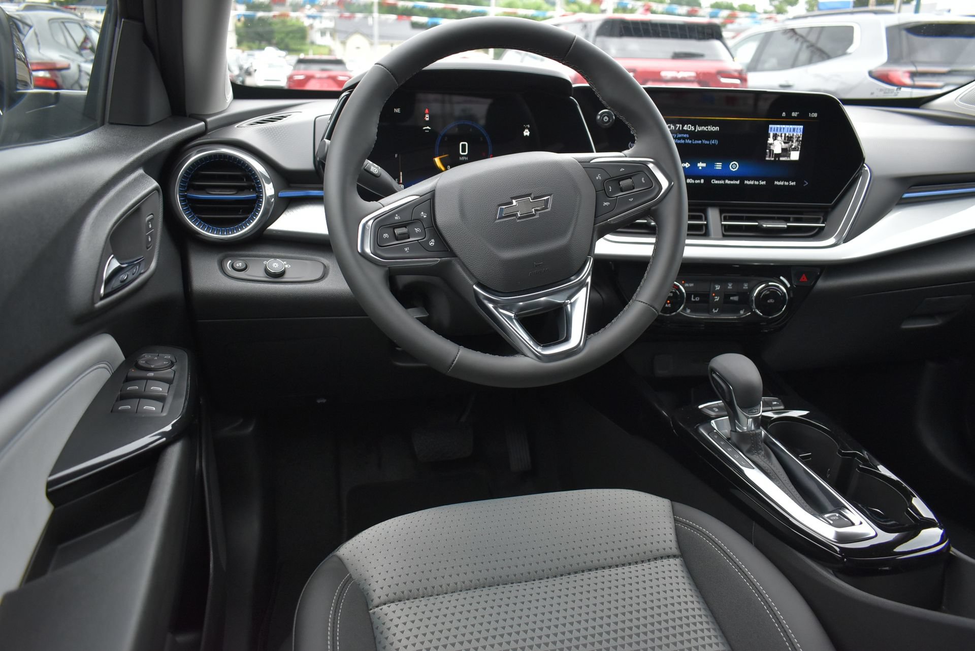 2026 Chevrolet Trax LT - Photo 17