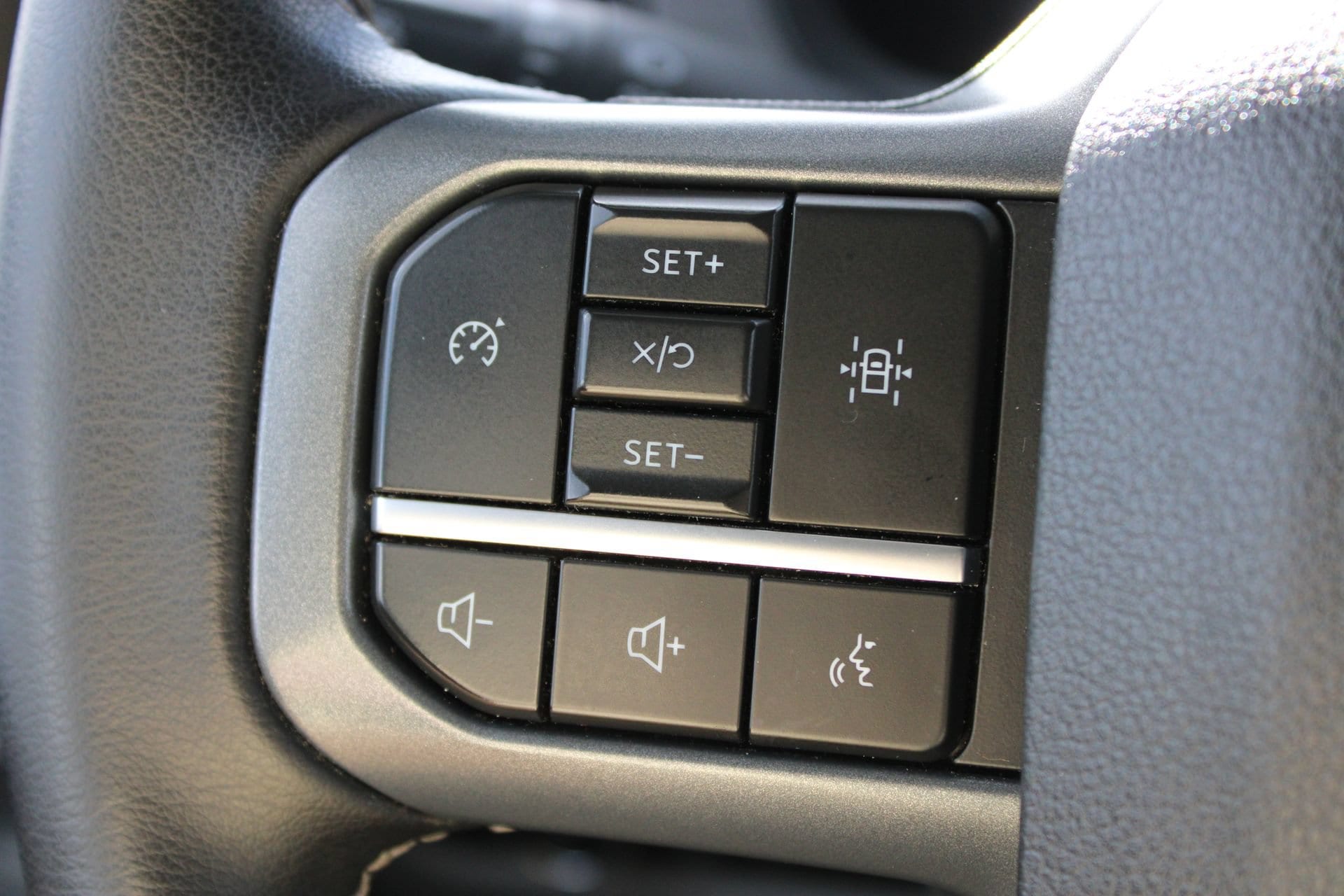 2024 Ford F-150 XLT - Photo 24