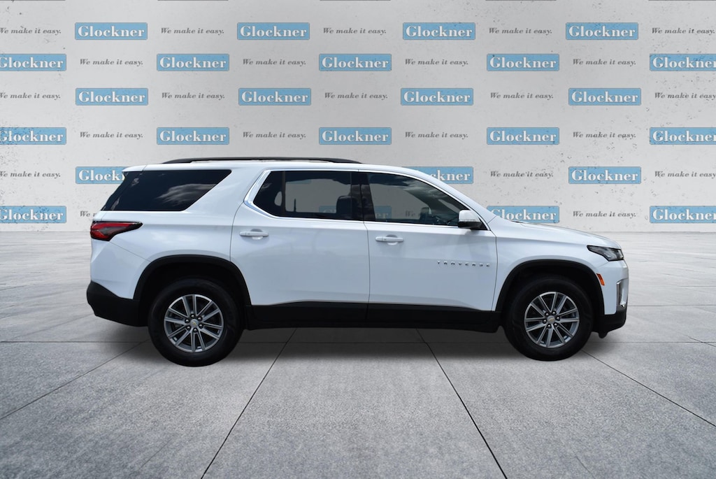 Used 2023 Chevrolet Traverse LT Cloth SUV