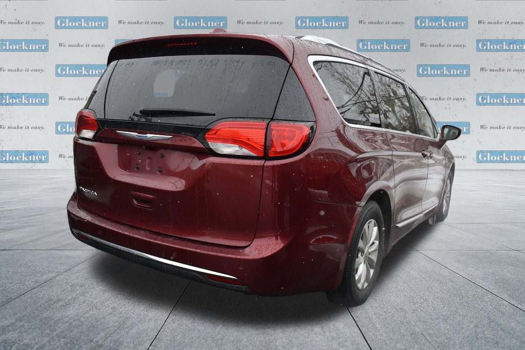 Used 2018 Chrysler Pacifica Touring L Van