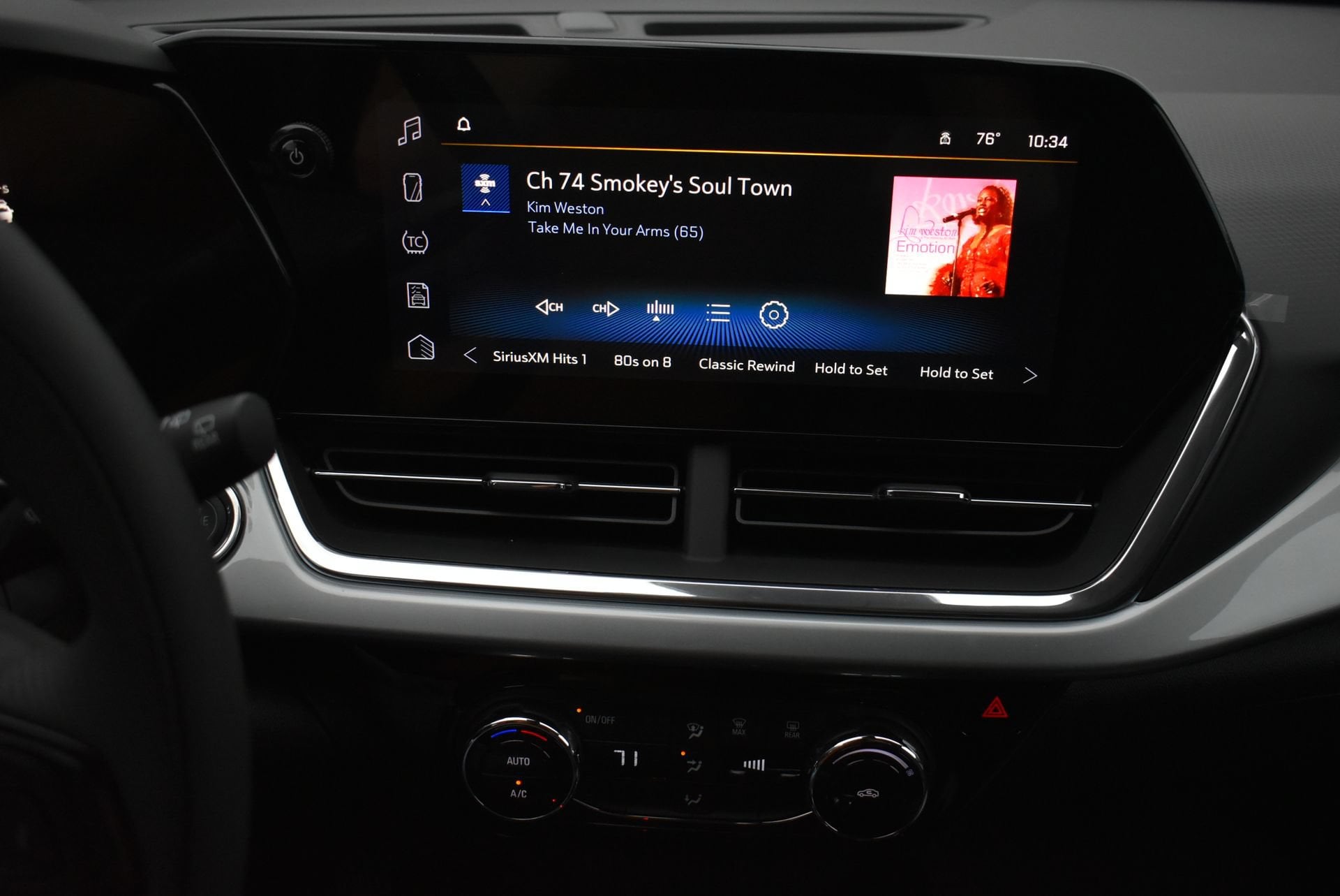 2026 Chevrolet Trax LT - Photo 26
