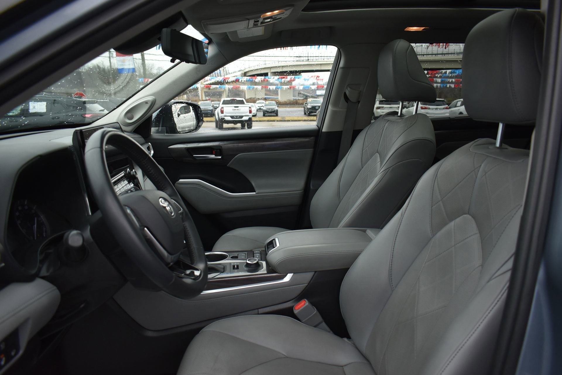 2021 Toyota Highlander Platinum - Photo 16