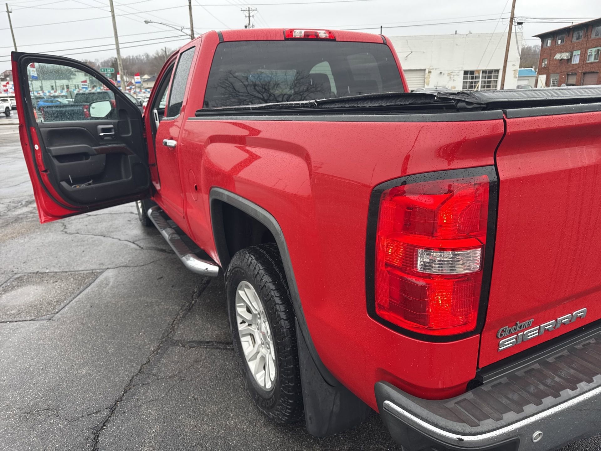 Used 2014 GMC Sierra 1500 SLE with VIN 1GTV2UEC6EZ233510 for sale in Ironton, OH