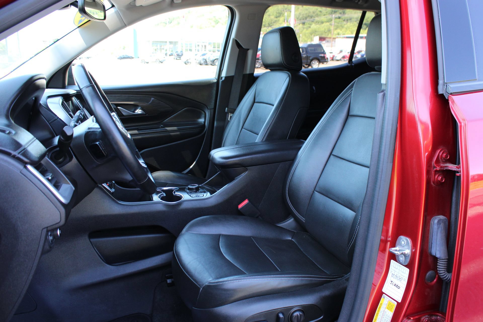 2024 GMC Terrain SLT - Photo 16