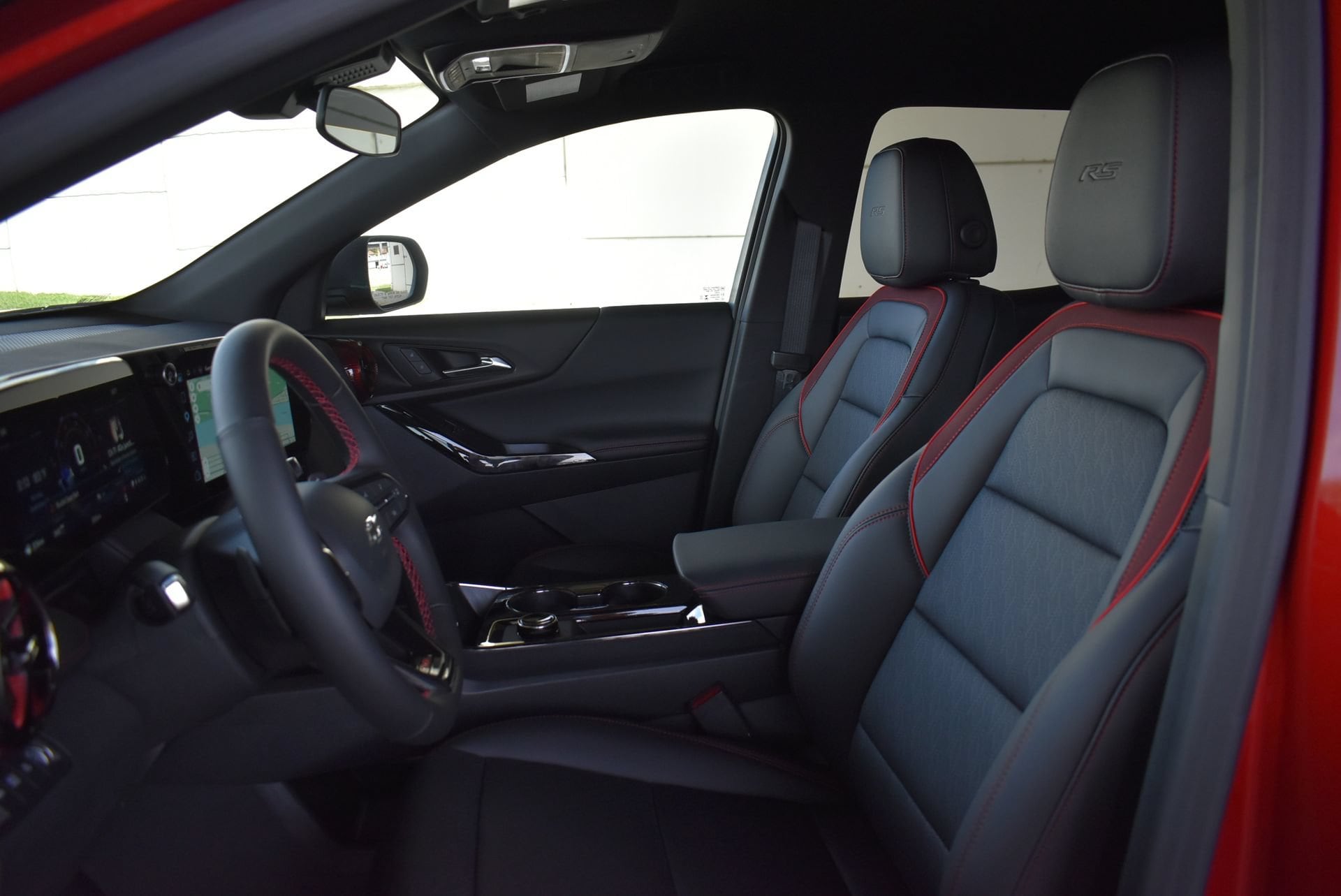 2027 Chevrolet Equinox RS - Photo 16