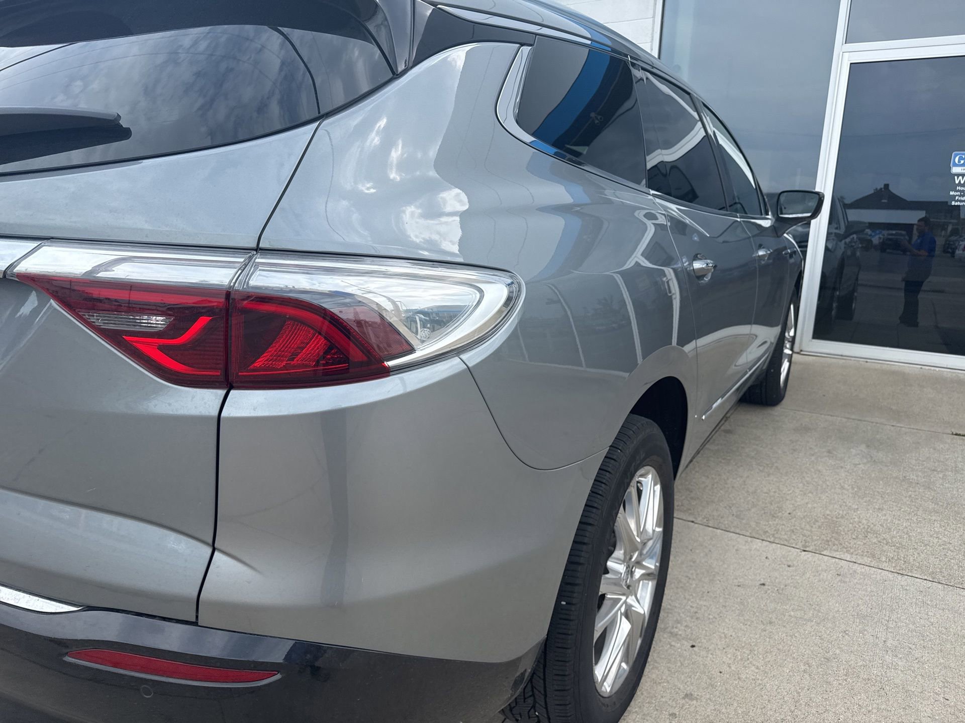 2023 Buick Enclave Premium photo 2