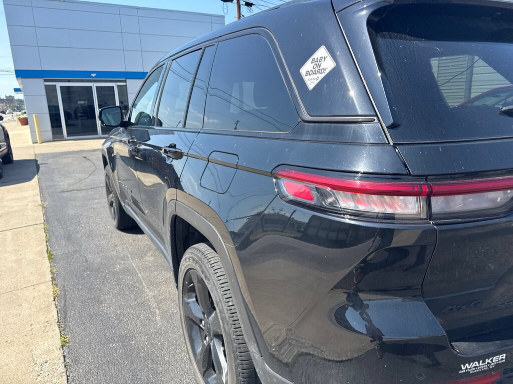 Used 2024 Jeep Grand Cherokee Altitude X SUV