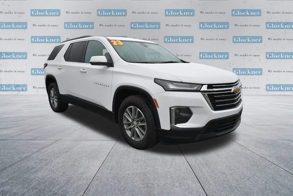 Used 2023 Chevrolet Traverse LT Cloth SUV