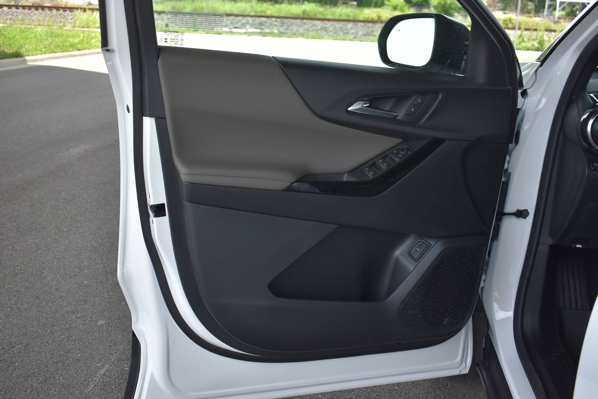 2026 Chevrolet Equinox LT - Photo 11