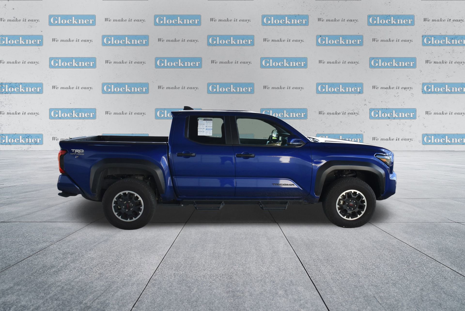 2025 Toyota Tacoma TRD Off-Road photo 3