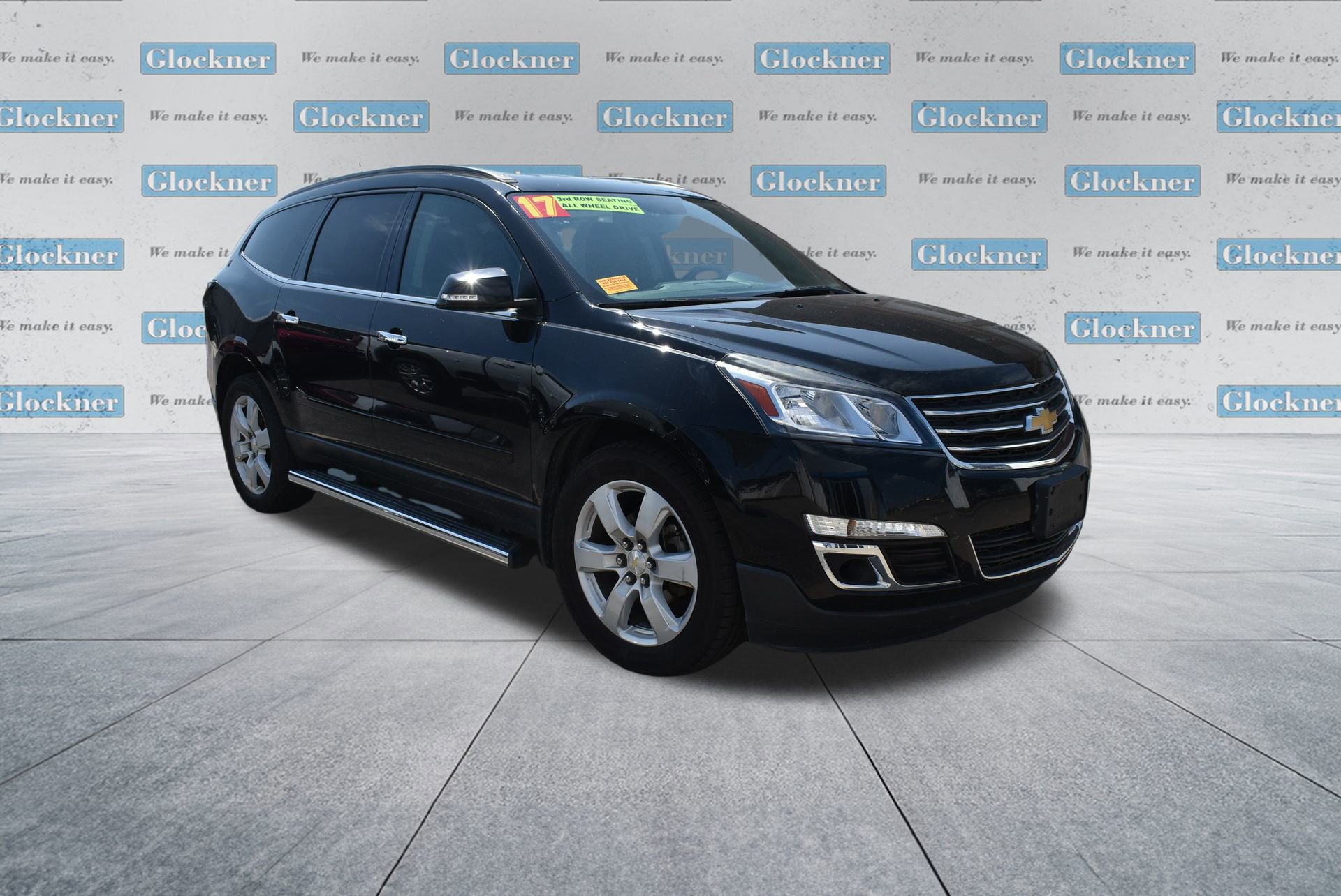 2017 Chevrolet Traverse 1LT photo 3