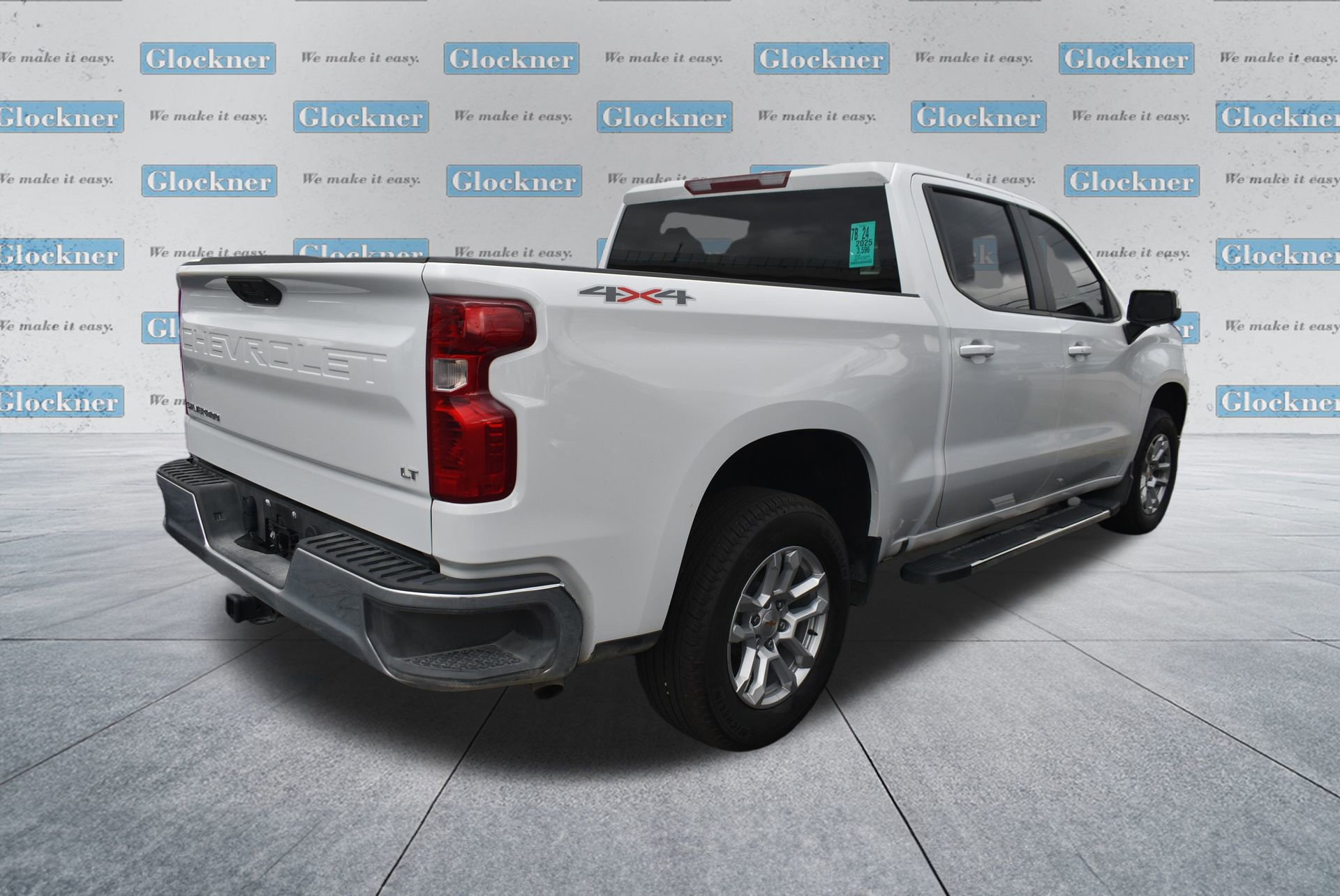 2025 Chevrolet Silverado 1500 LT photo 3