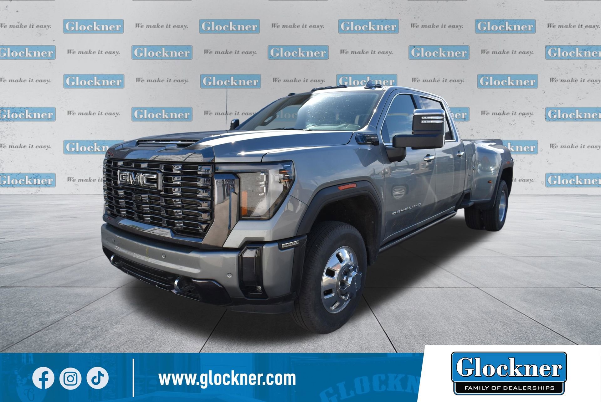 2024 GMC Sierra 4WD Crew Cab LB DRW Denali Ultimate's photo