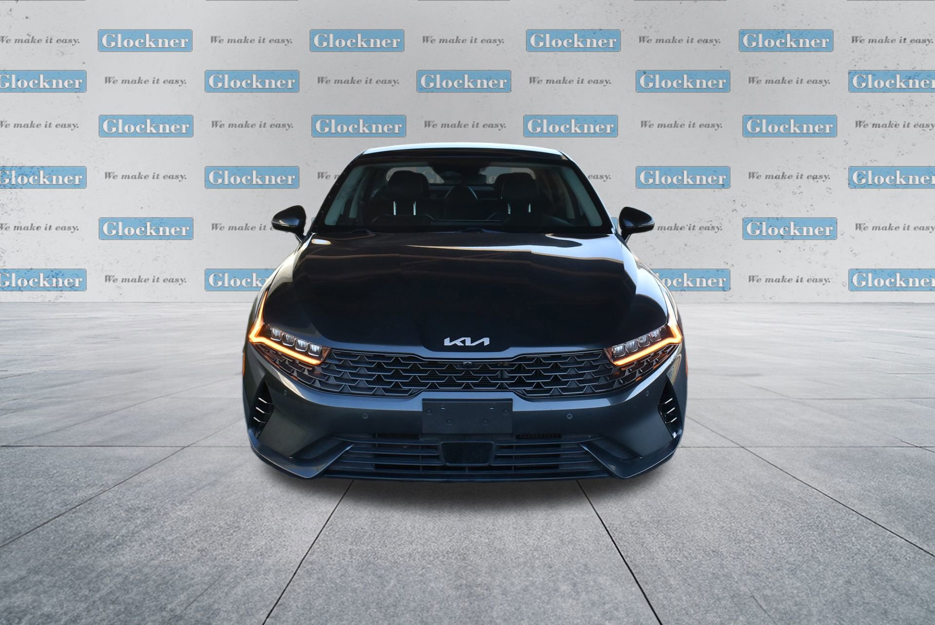 2022 Kia K5 EX photo 2