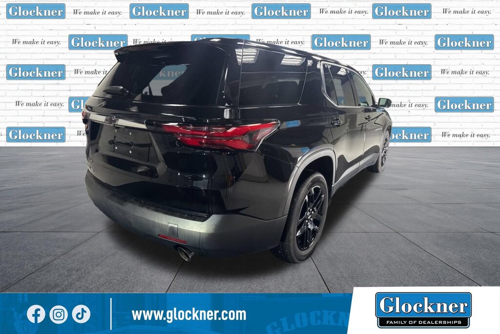 Used 2023 Chevrolet Traverse LS SUV