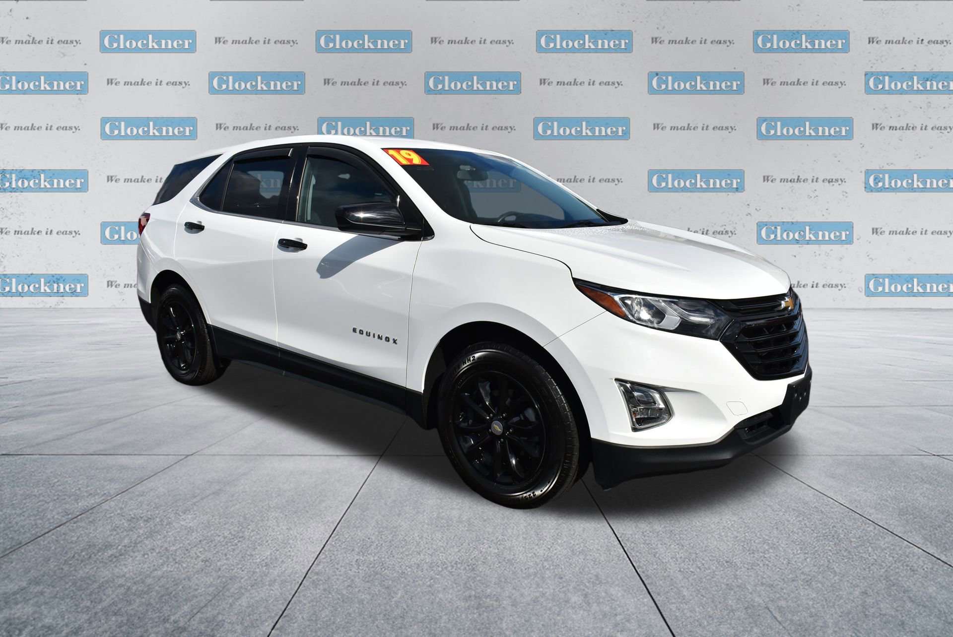 2019 Chevrolet Equinox LT photo 2