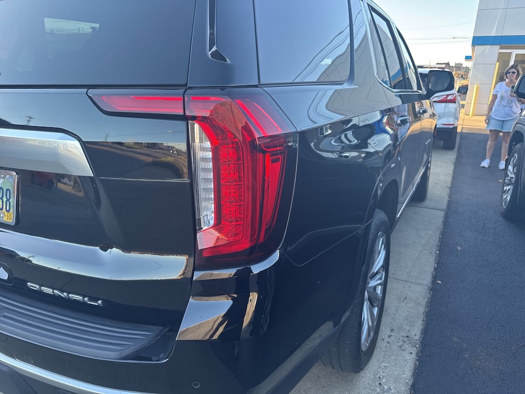 Used 2022 GMC Yukon Denali SUV