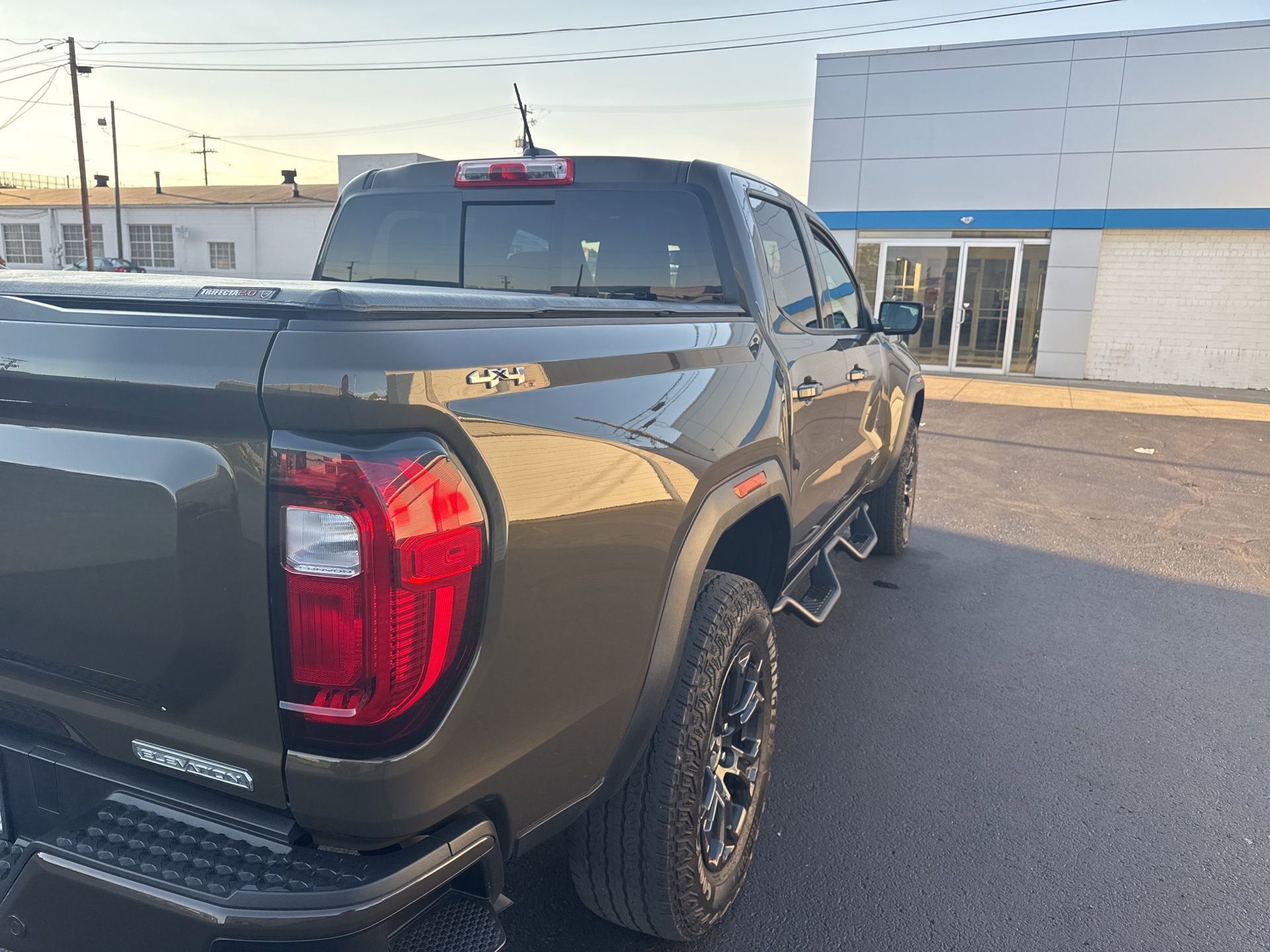 2023 Gmc Canyon Elevation photo 3