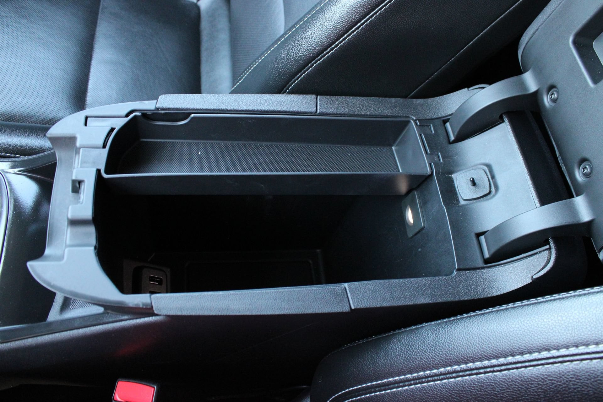 2024 GMC Terrain SLT - Photo 50