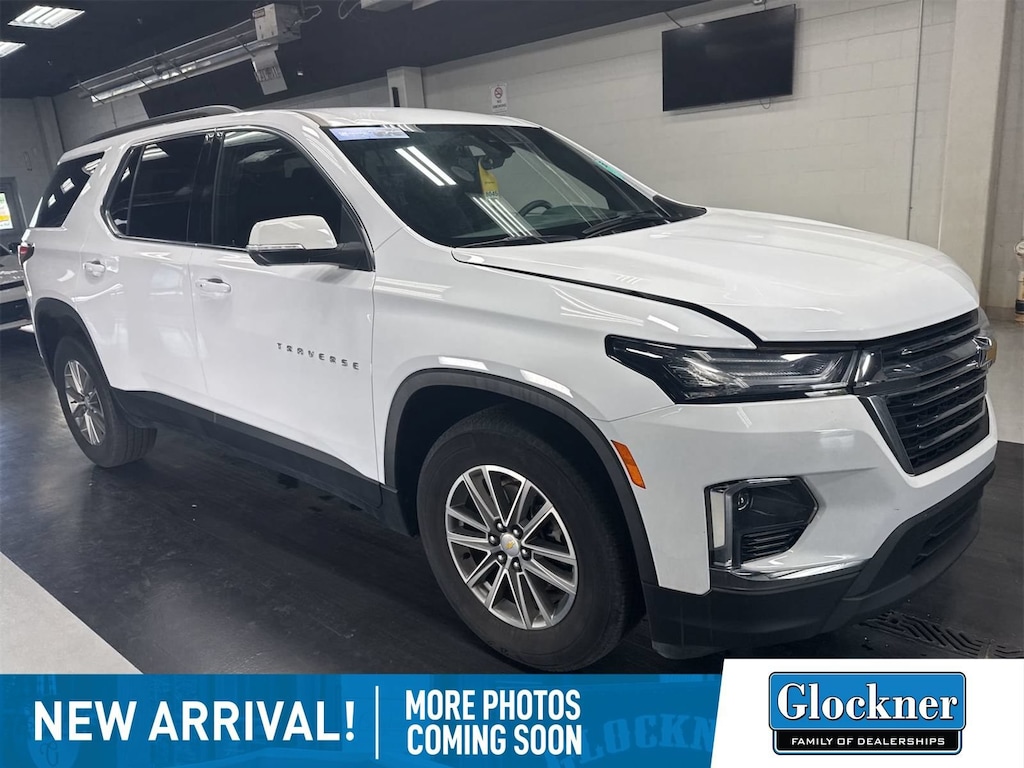 Used 2023 Chevrolet Traverse LT Cloth SUV