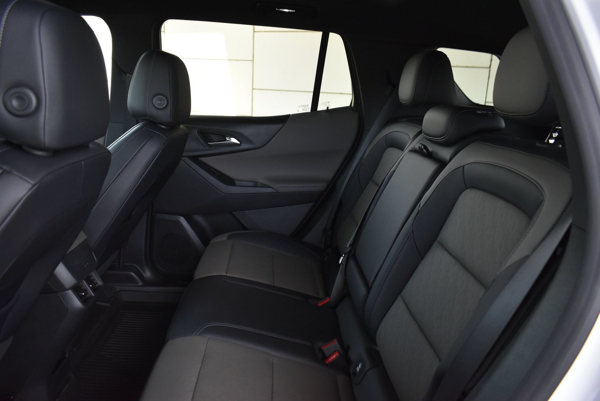 2026 Chevrolet Equinox LT - Photo 13