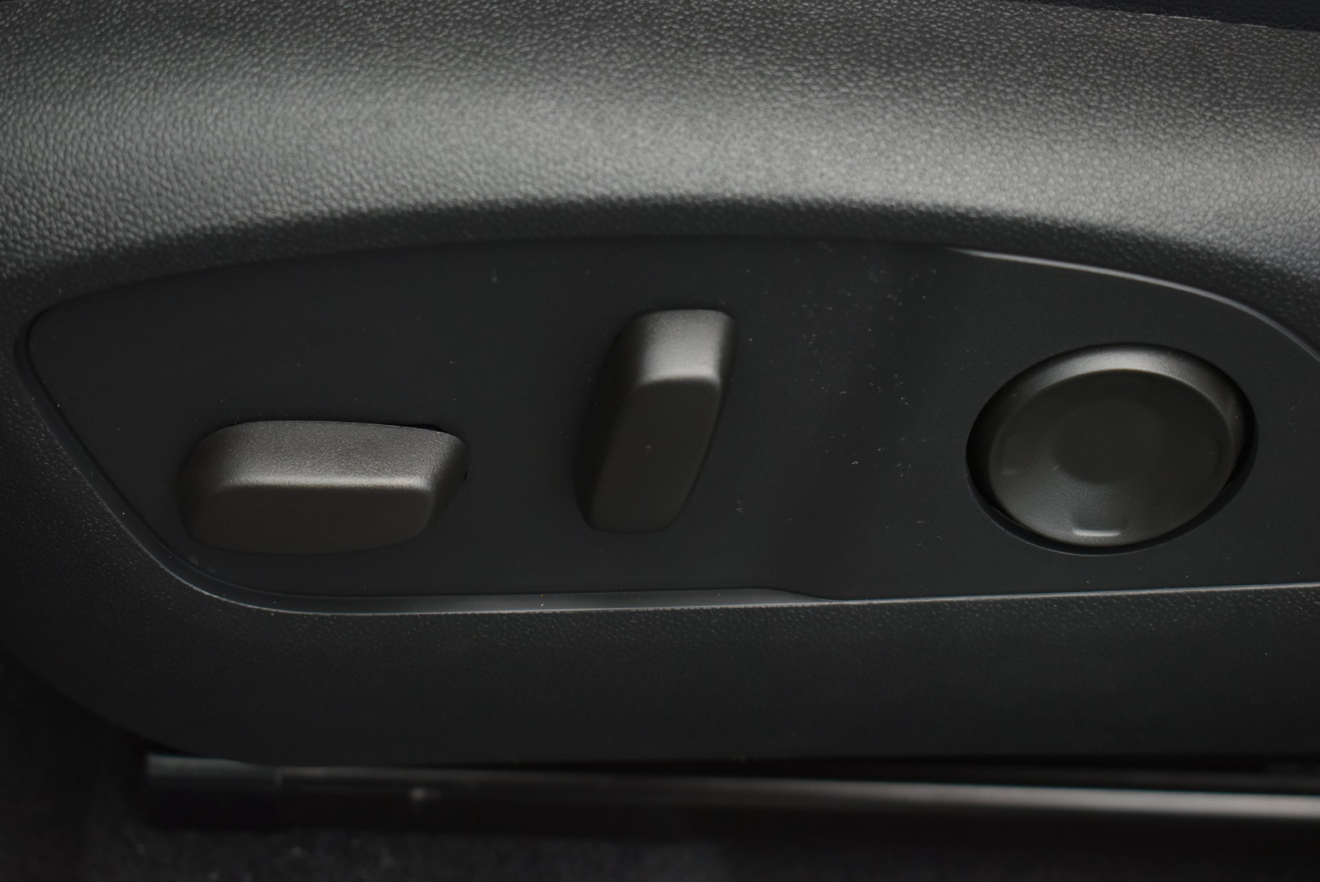2026 Chevrolet Traverse High Country - Photo 16