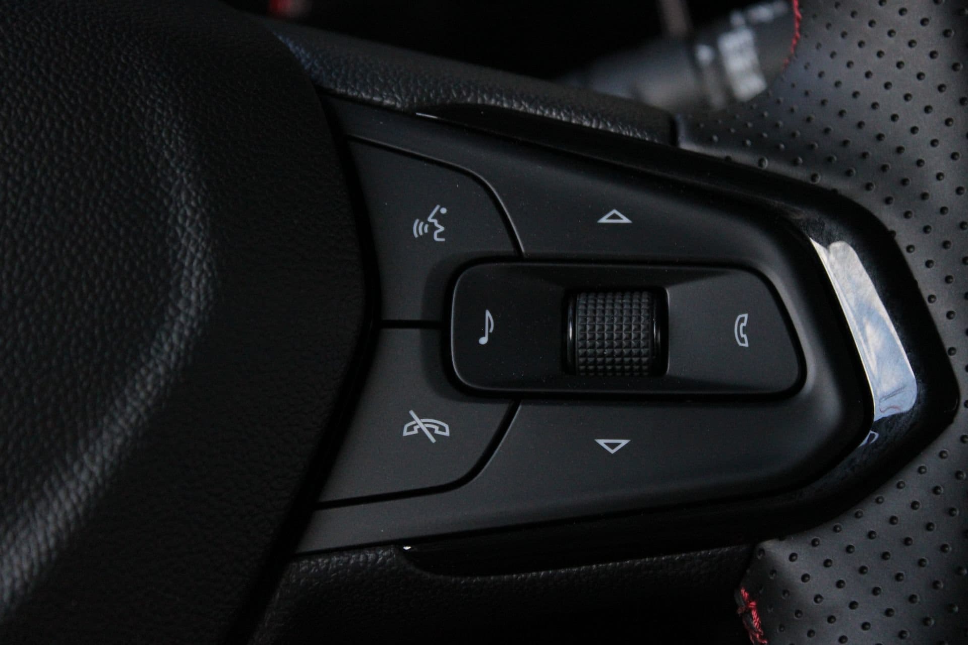 2026 Chevrolet Trax RS - Photo 33