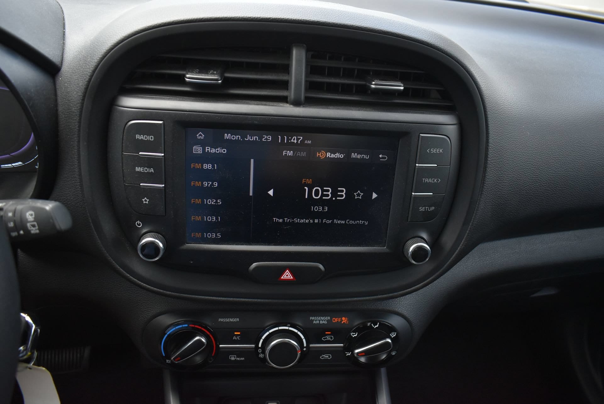 2023 Kia Soul LX - Photo 23