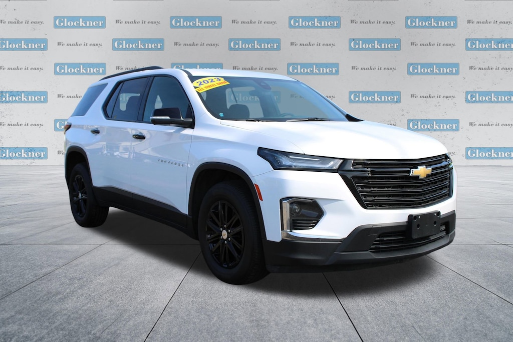 Used 2023 Chevrolet Traverse LT Cloth SUV