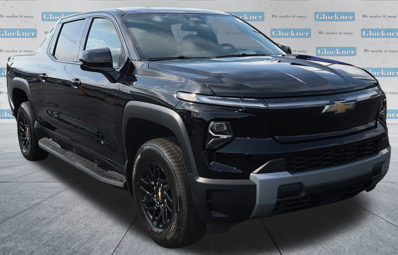 2026 Chevrolet Silverado EV LT photo 3