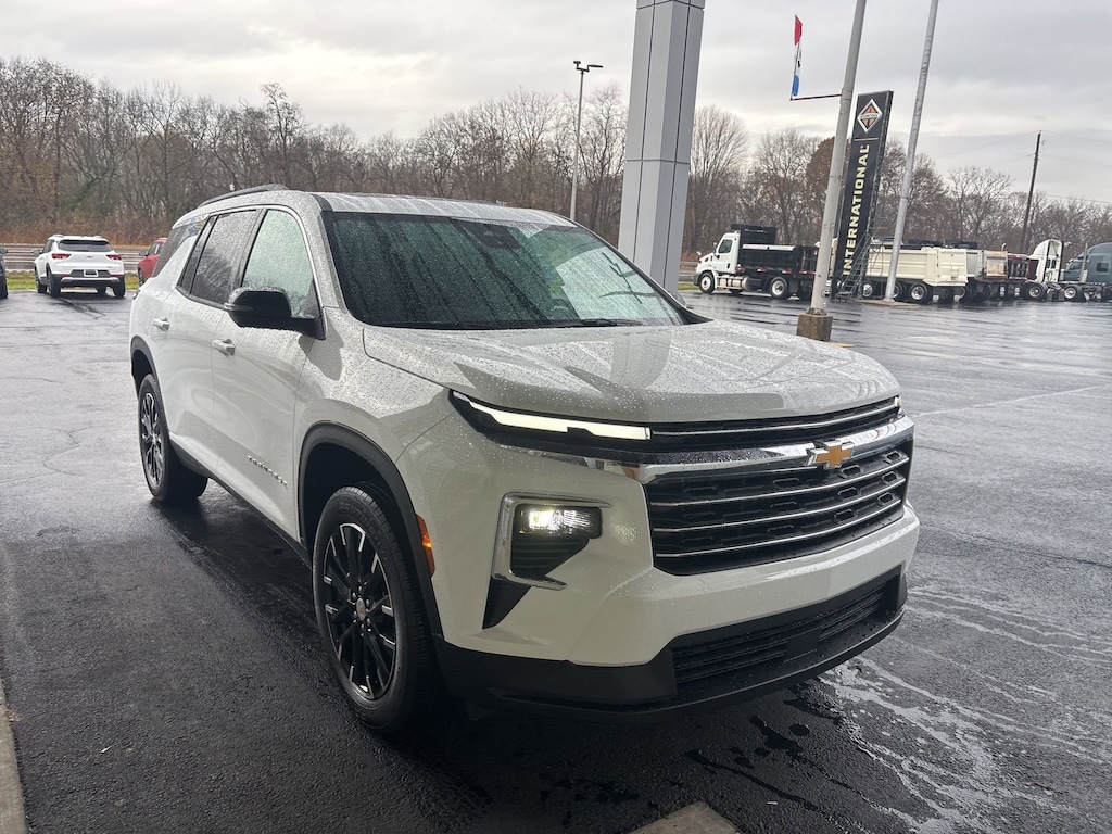 New 2026 Chevrolet Traverse LT SUV