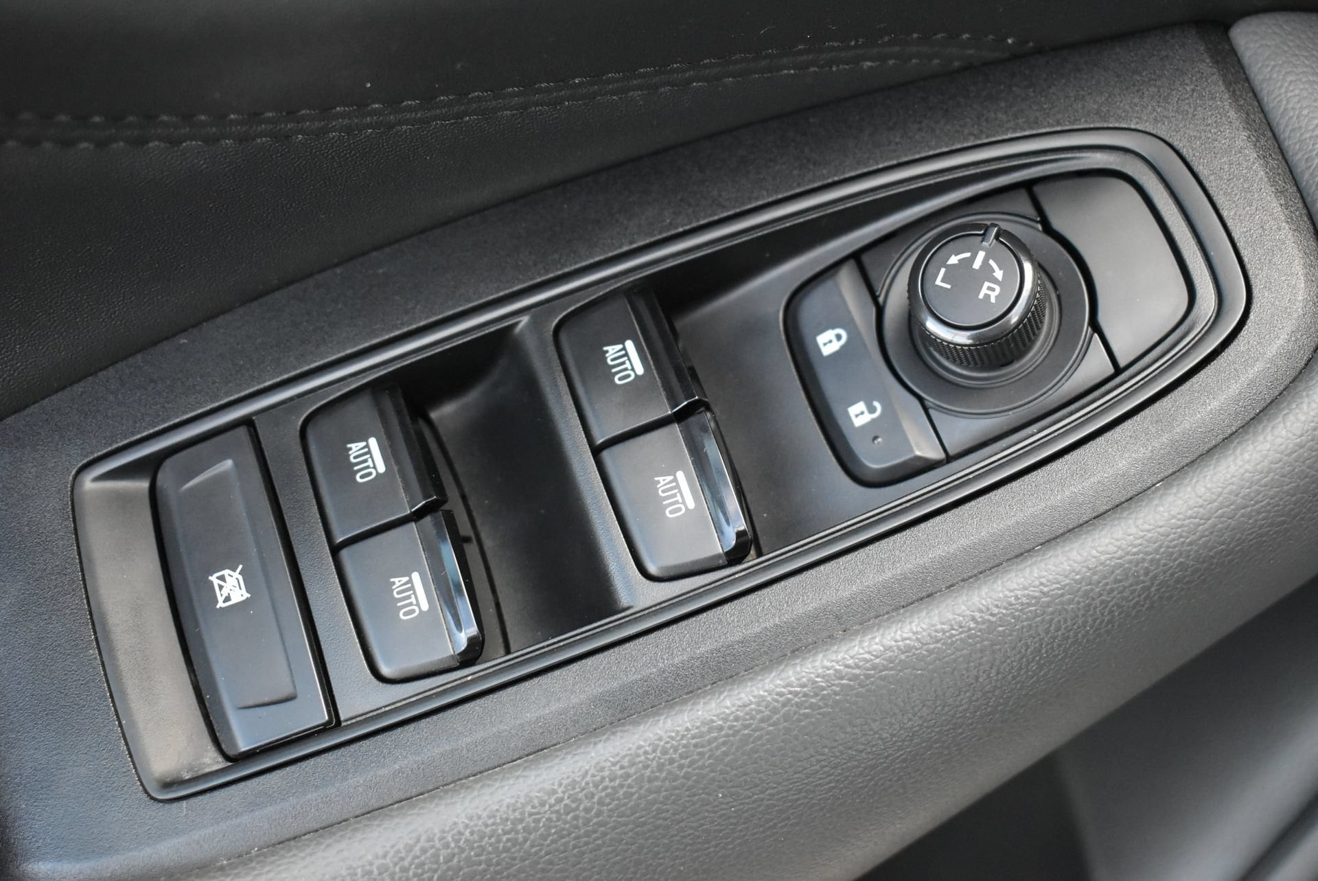 2024 Subaru Outback Wilderness - Photo 13