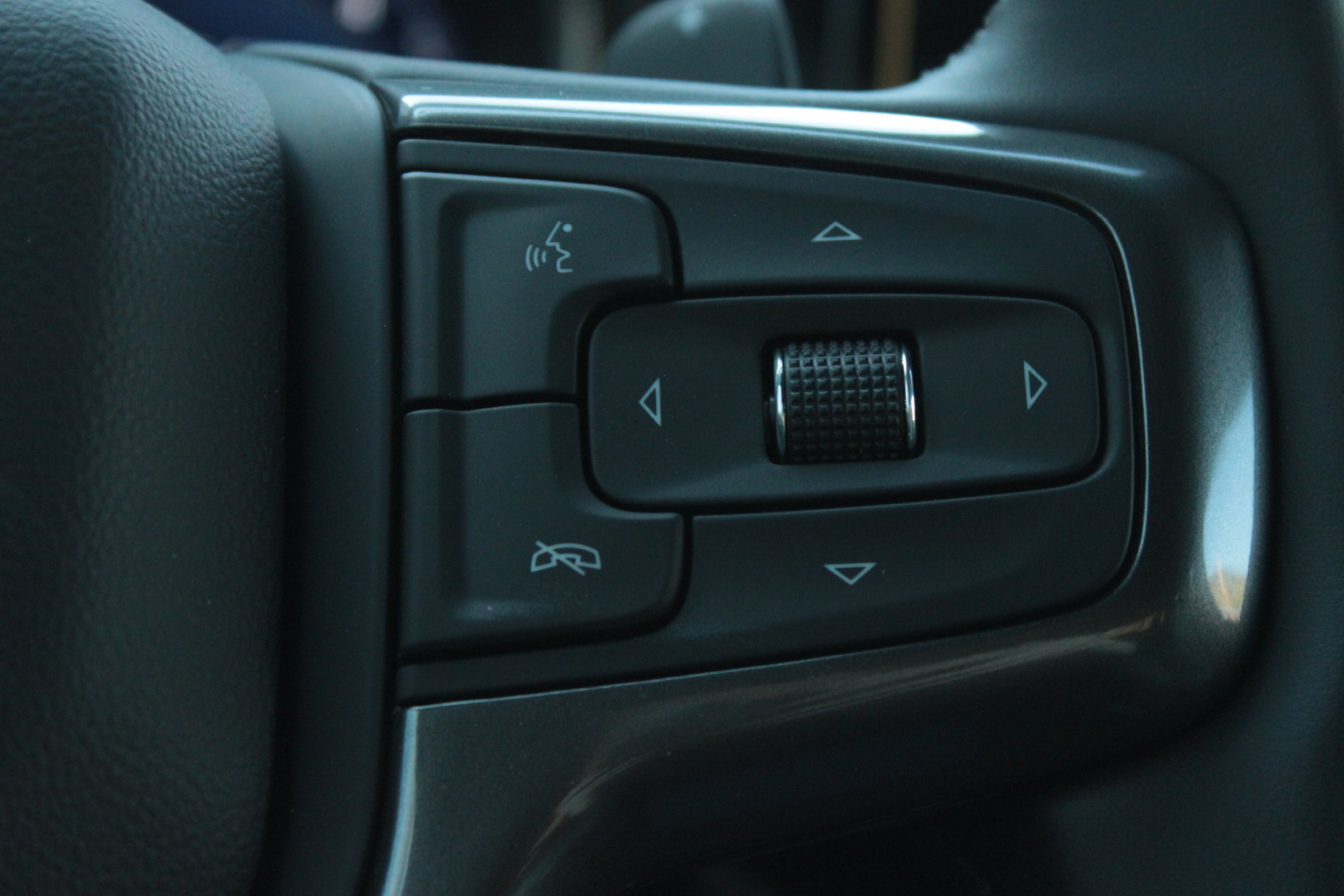 2026 Chevrolet Silverado 1500 ZR2 - Photo 36