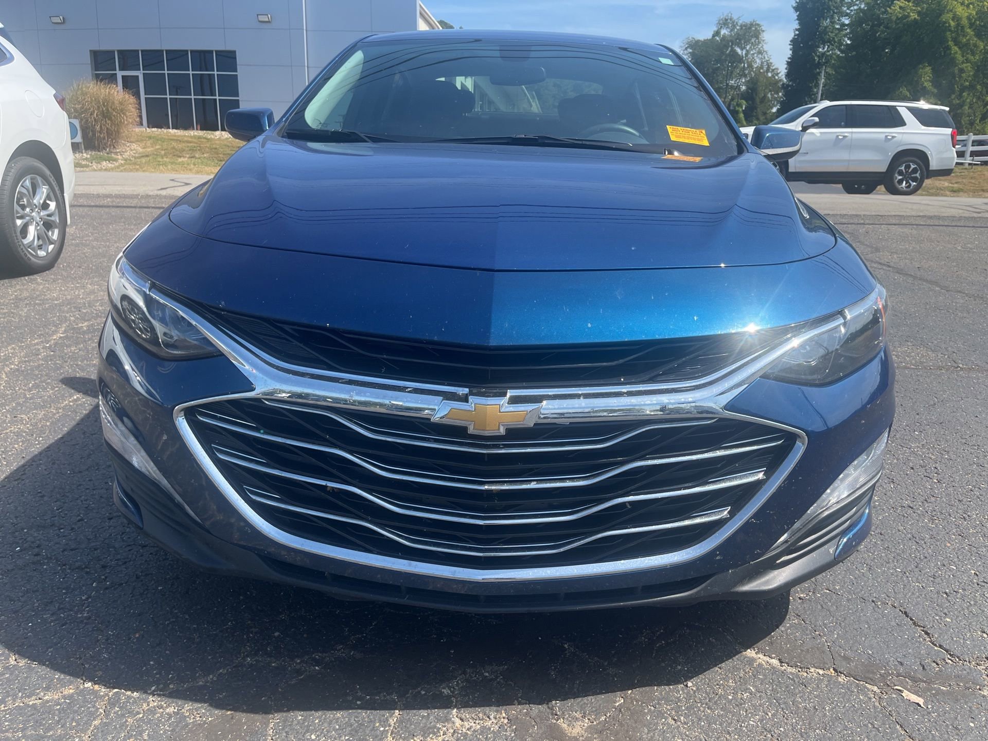 2019 Chevrolet Malibu 1LT photo 2