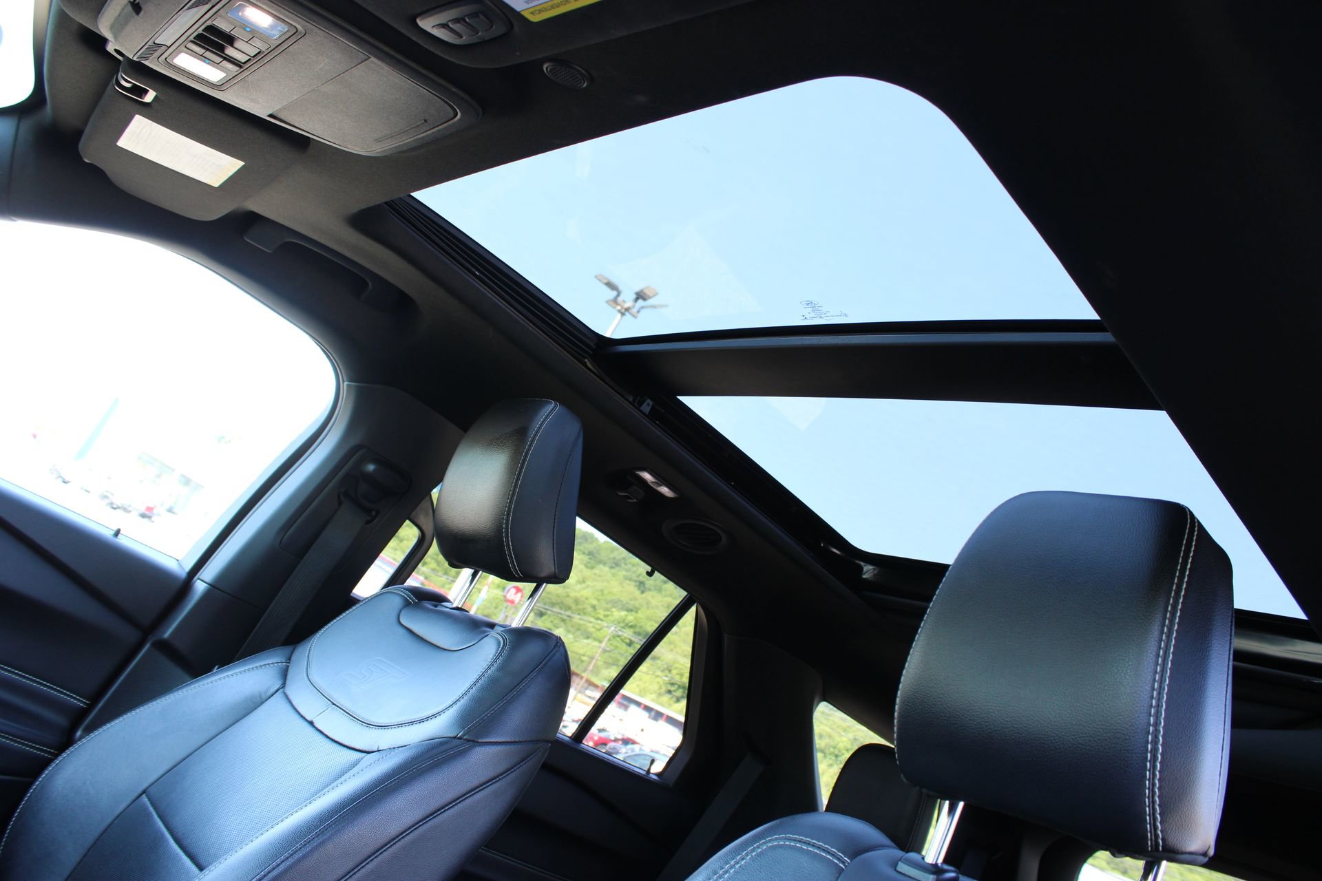 2021 Ford Explorer ST - Photo 23