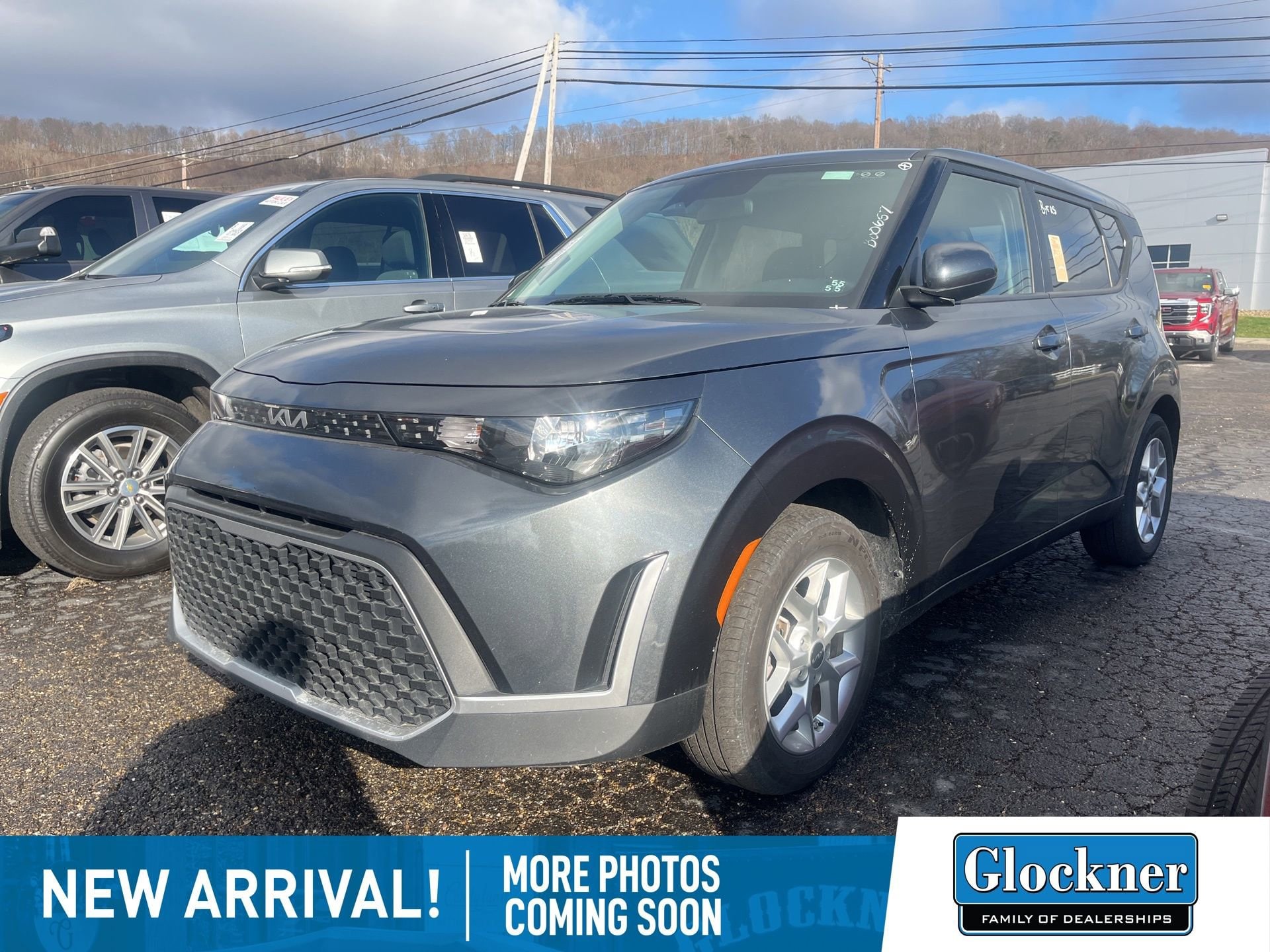 2024 Kia Soul LX's photo