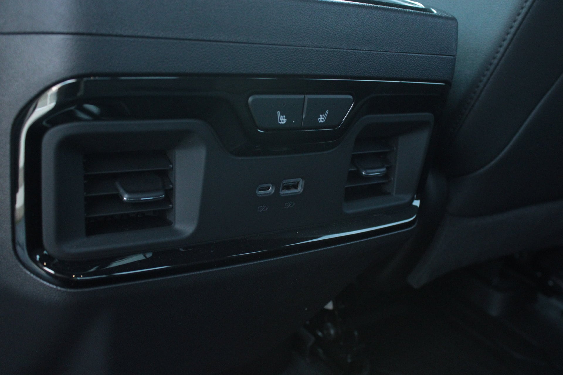2026 Chevrolet Silverado 1500 ZR2 - Photo 25
