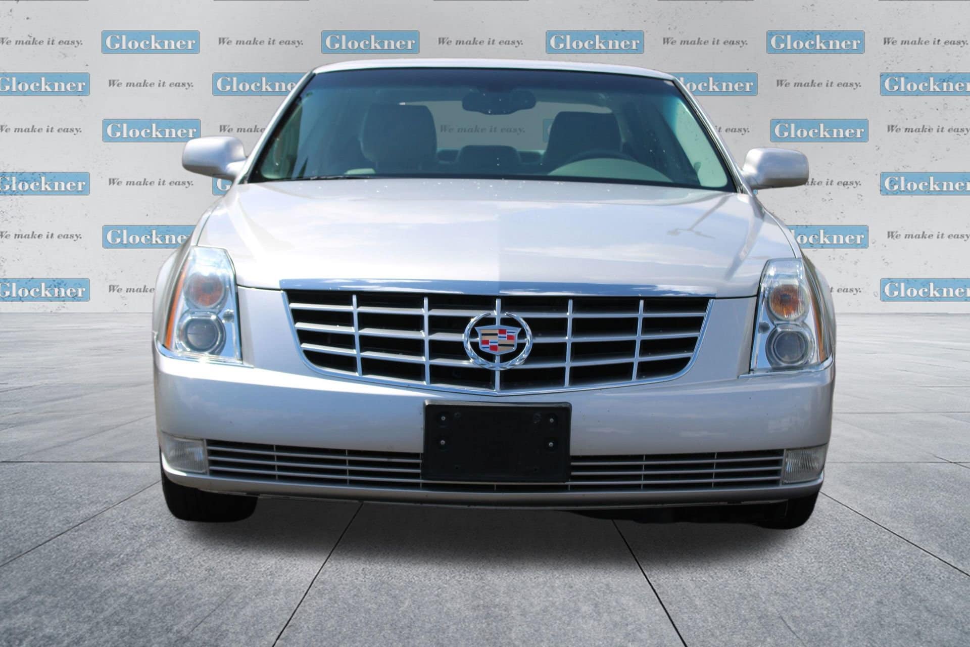 Used 2010 Cadillac DTS Base with VIN 1G6KA5EY6AU123610 for sale in Portsmouth, OH