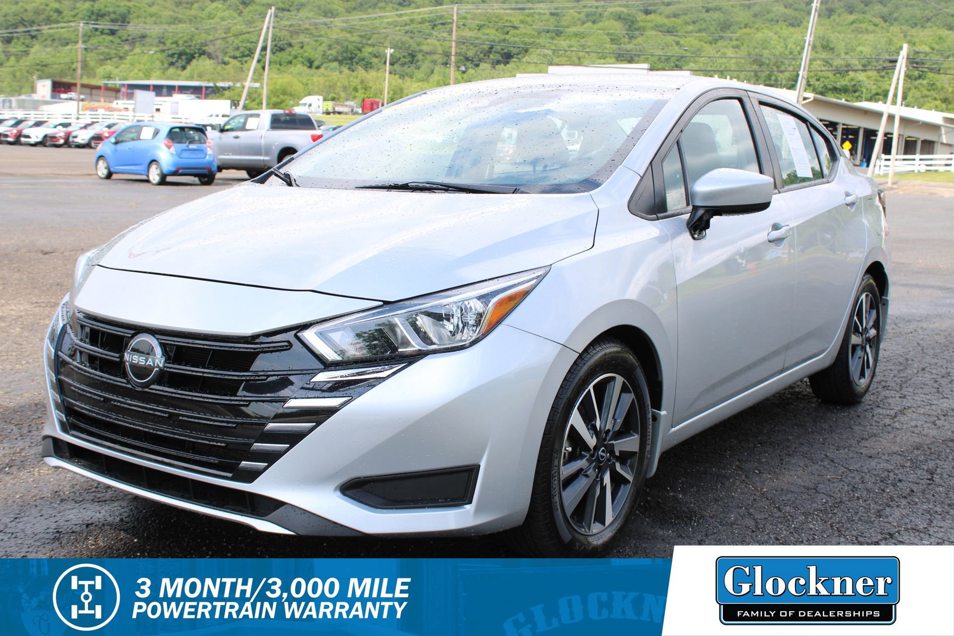 2023 Nissan Versa 1.6 SV CVT's photo