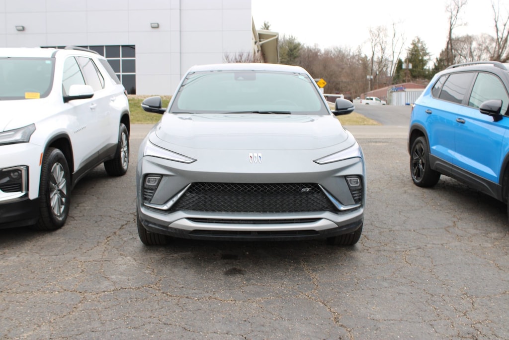 Used 2024 Buick Envista Sport Touring SUV