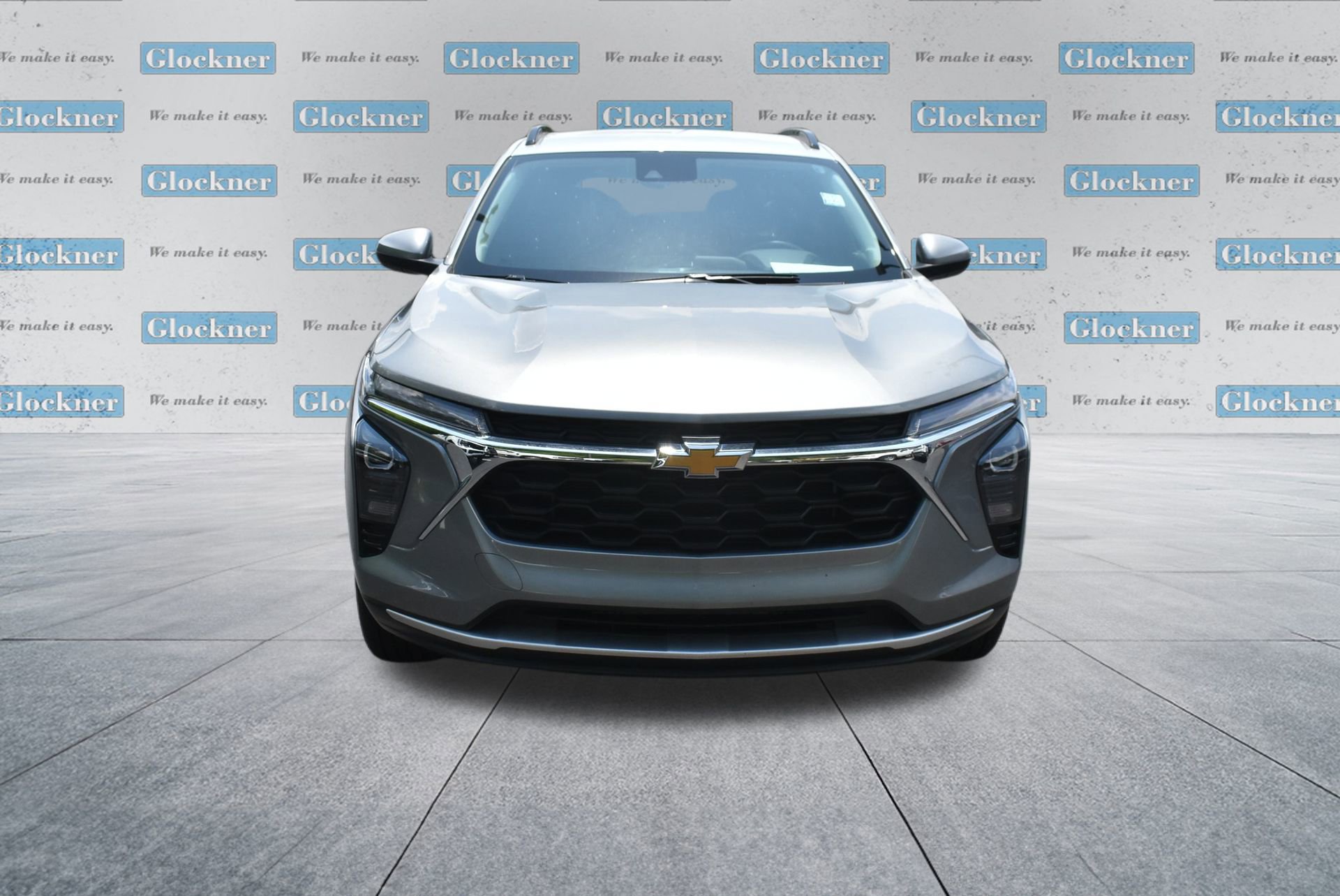 2024 Chevrolet Trax LT photo 2