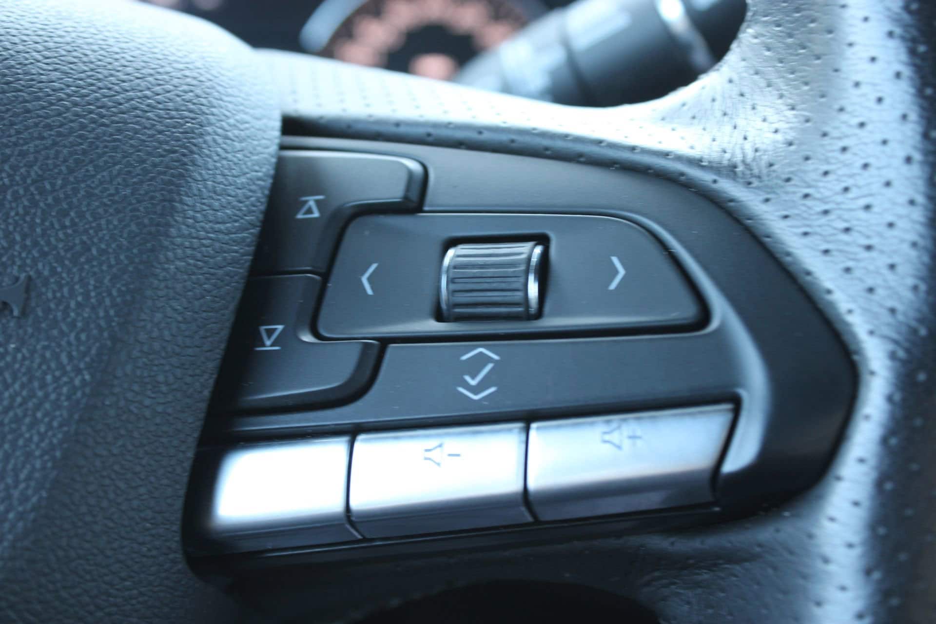 2023 Cadillac XT4 Sport - Photo 31