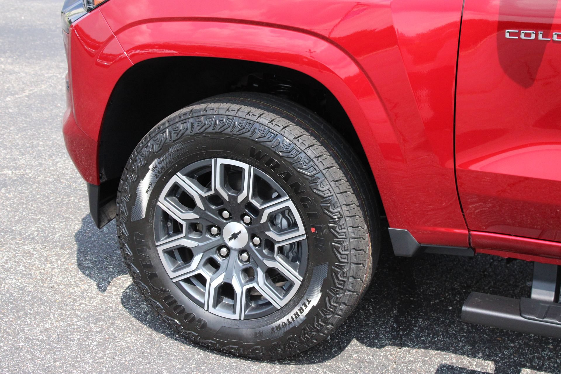 2026 Chevrolet Colorado Z71 - Photo 14
